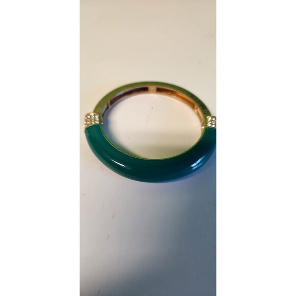 Lia Sophia Gold Tone Green Enamel Crystal Flex String Bracelet - Picture 3 of 7